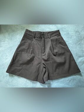 SHEIN Black High-Waist Pleated Tailored Shorts